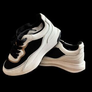 Jellypop Blazer Women’s New Leather Sneakers / SZ: 7.5